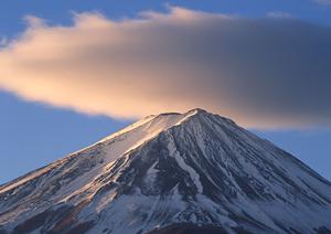 名古屋駅から徒歩5分、快適な宿泊体験を提供する東横INN名古屋駅桜通口新館の魅力